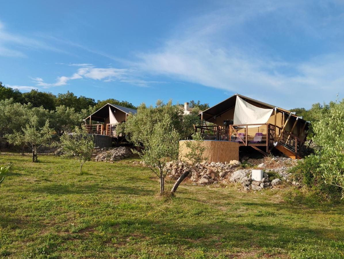 Hotel Prima Insula Glamping Brusici Exterior foto