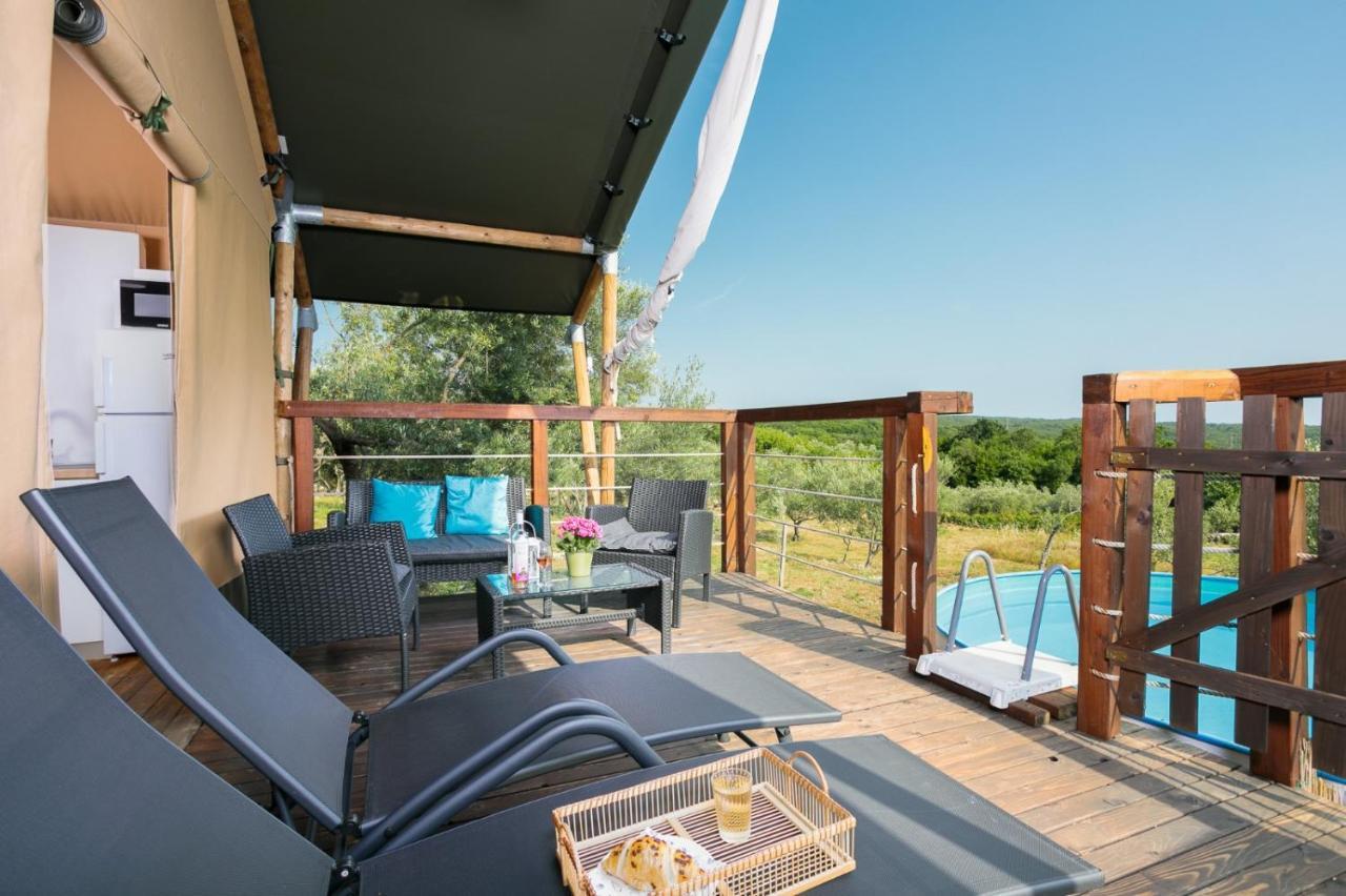 Hotel Prima Insula Glamping Brusici Exterior foto