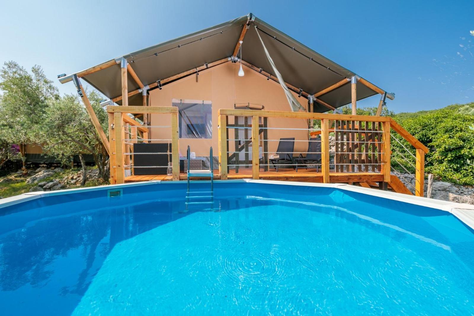 Hotel Prima Insula Glamping Brusici Exterior foto