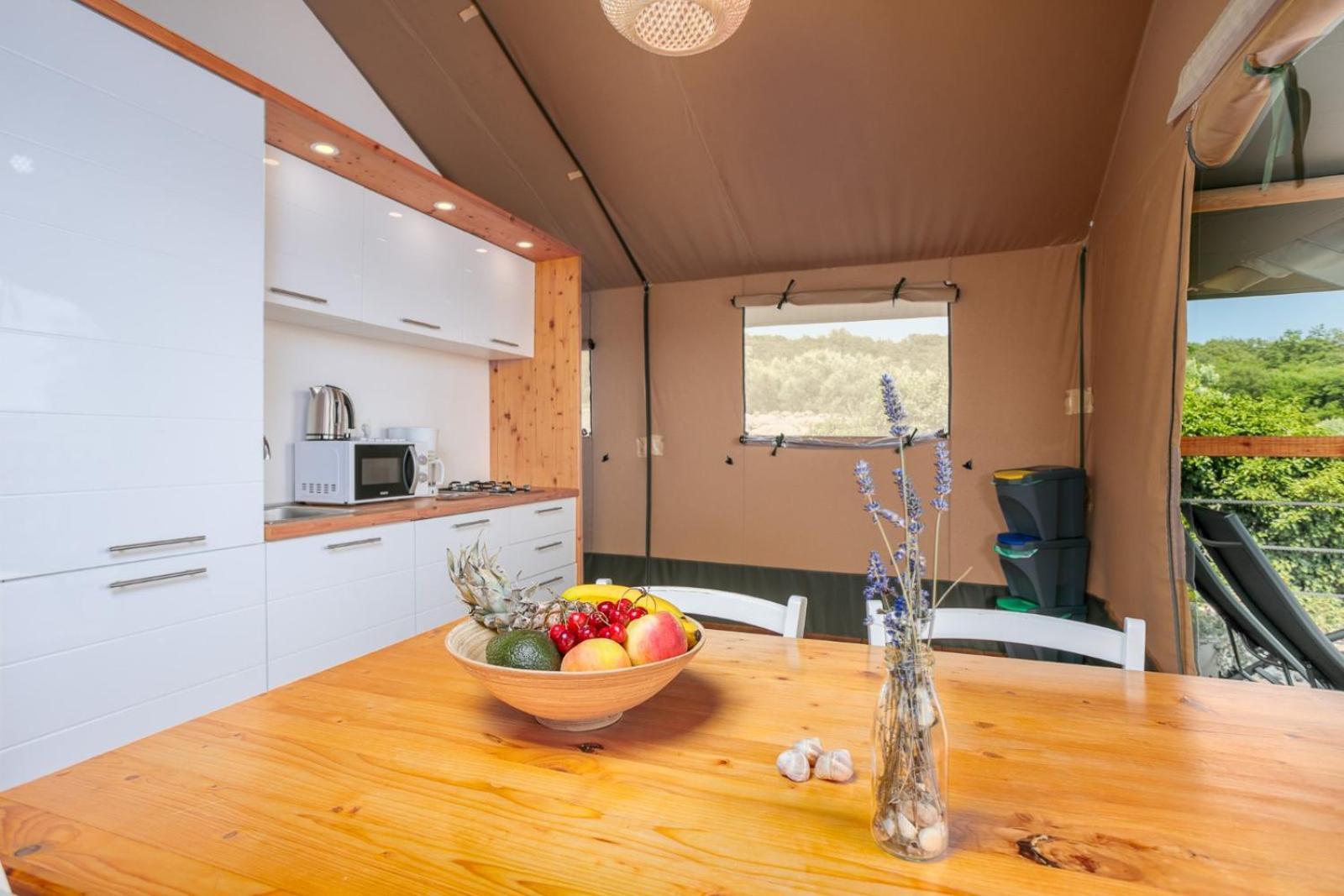 Hotel Prima Insula Glamping Brusici Exterior foto